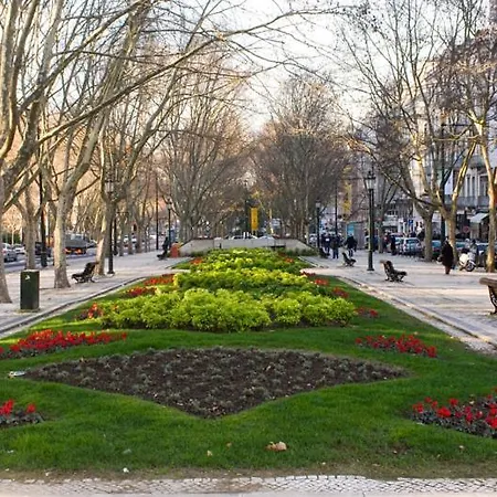 Sweet Suites Guesthouse Close To Famous Avenue Liberty Pensionat 3*