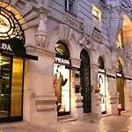 Sweet Suites Guesthouse Close To Famous Avenue Liberty 3* Lisbon