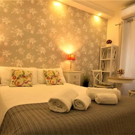 Sweet Suites Guesthouse Close To Famous Avenue Liberty Pensionat 3*