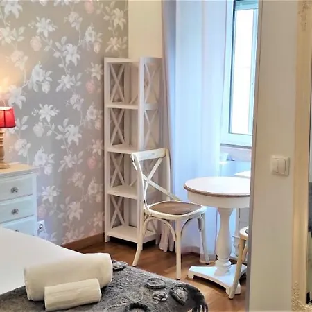 Sweet Close To Famous Avenue Liberty 3*