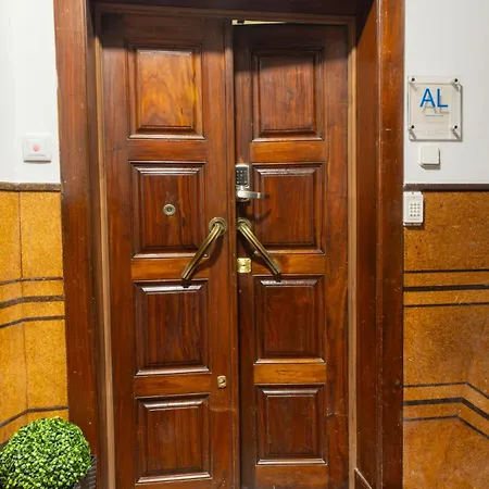 Sweet Suites Guesthouse Close To Famous Avenue Liberty Pensionat