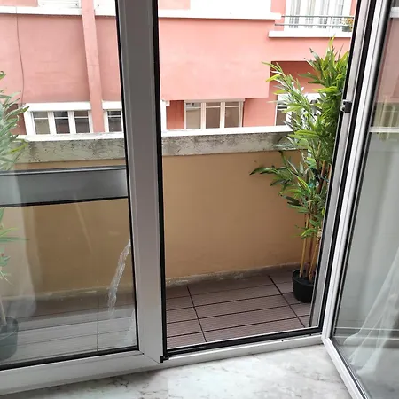 Pensionat Sweet Suites Guesthouse Close To Famous Avenue Liberty Lisboa