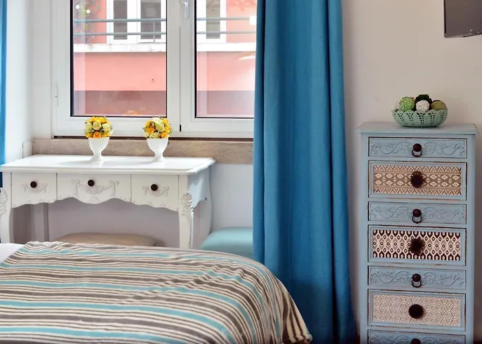 Sweet Close To Famous Avenue Liberty 3*