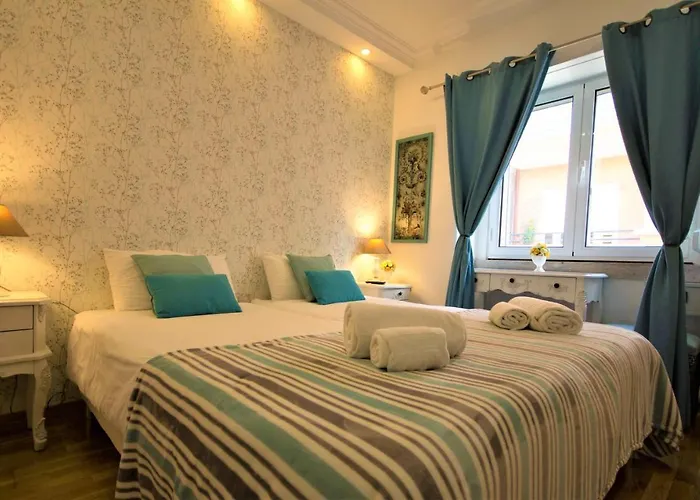 Sweet Close To Famous Avenue Liberty 招待所 3*