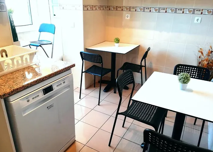 Sweet Close To Famous Avenue Liberty 招待所