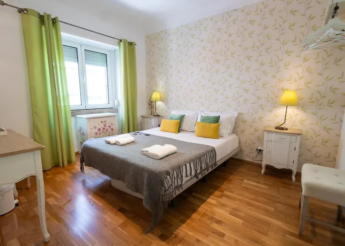 Sweet Close To Famous Avenue Liberty 招待所 Lisboa