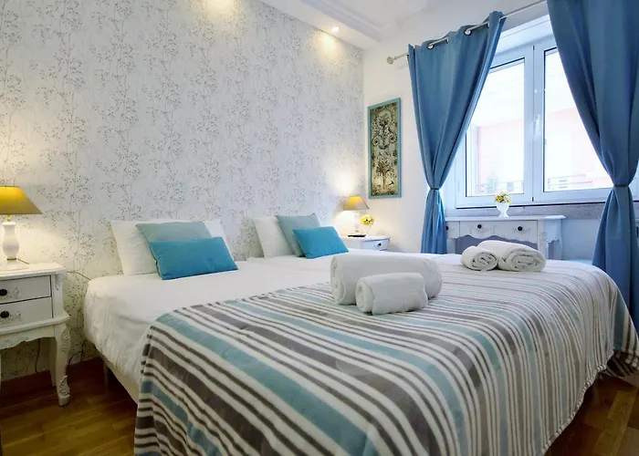 Sweet Close To Famous Avenue Liberty 招待所