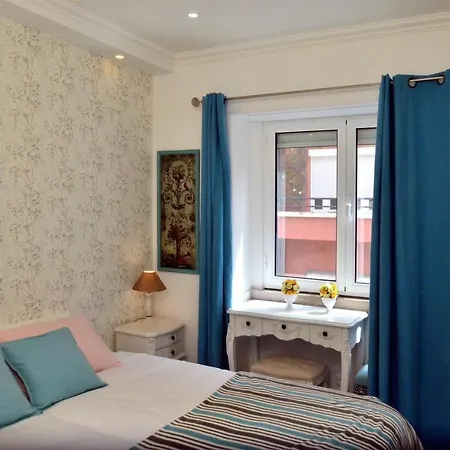 Sweet Suites Guesthouse Close To Famous Avenue Liberty Guest house
